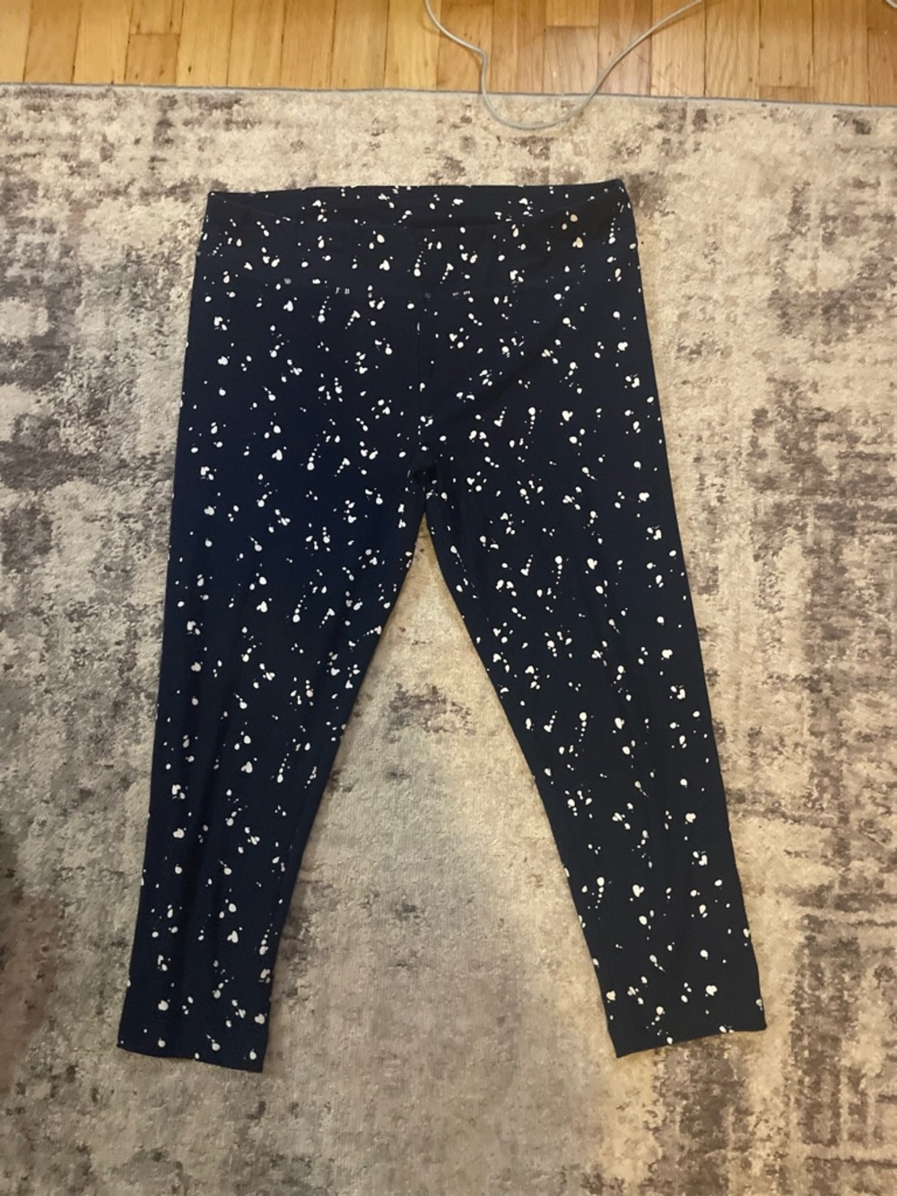 Time and Tru Navy Leggings with White Splatter Print